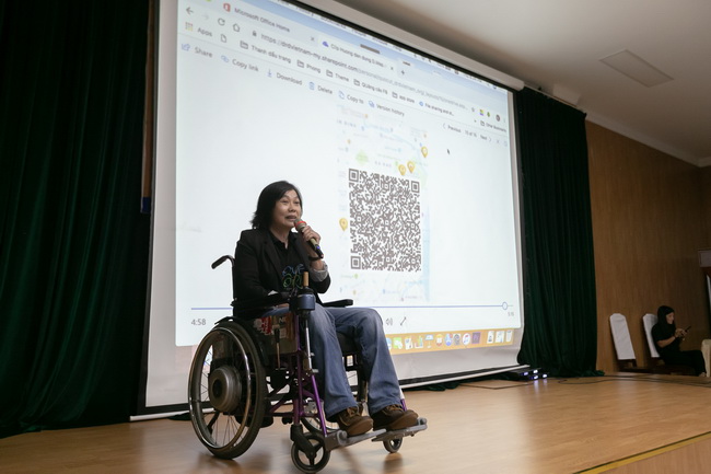 Ứng[-]dụng[-]D.Map:[-]Bản[-]đồ[-]th&ocirc;ng[-]minh[-]gi&uacute;p[-]người[-]khuyết[-]tật[-]tự[-]tin[-]ra[-]đường